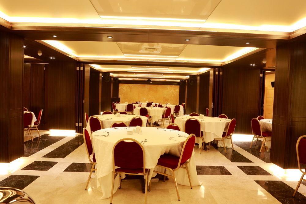 Imperial Suites Hotel Beirut Esterno foto